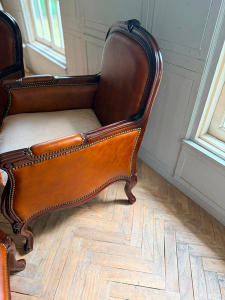 Louis XV Bergère in deep walnut~