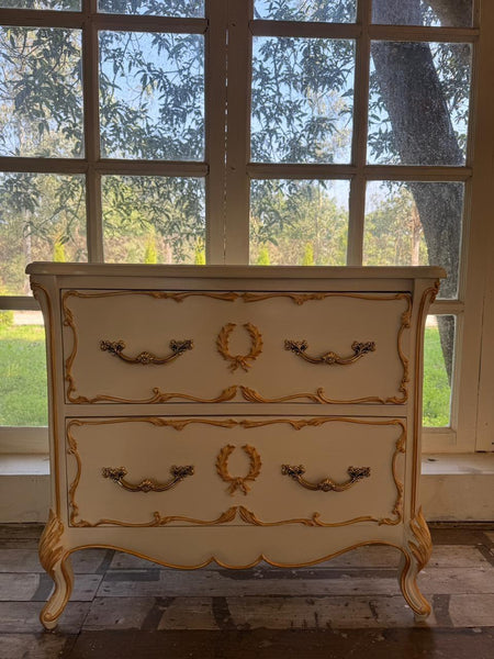 Petite Louis XV commode~