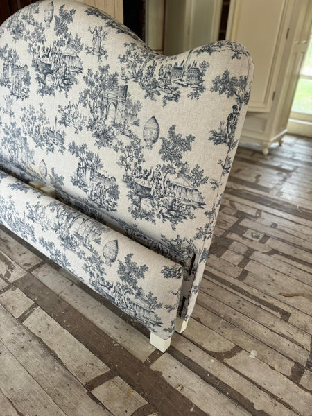 Beautiful Toile de jouy Bed~