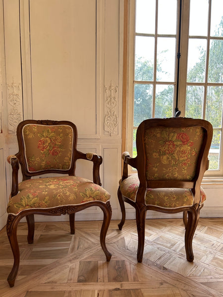 Chair iconised by Louis XV