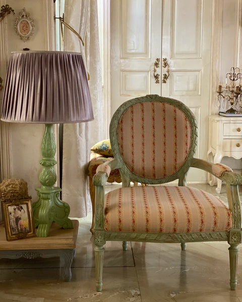 Louis XVI fauteuil
