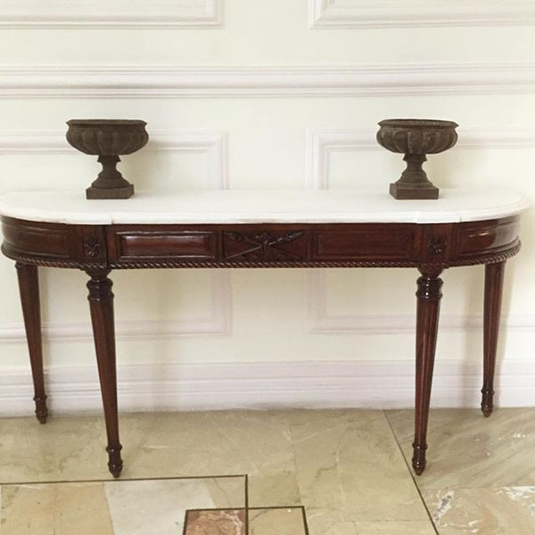 Console inspired by the Louis XVI era