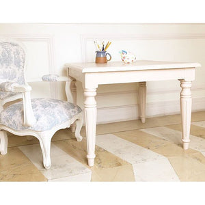 Adorable art table for the little ones