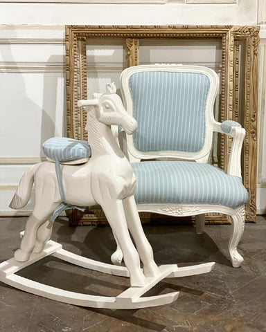 Classic Louis XV petit armchair for children