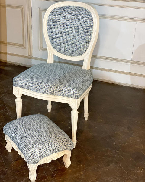 Petite Louis XV footstool