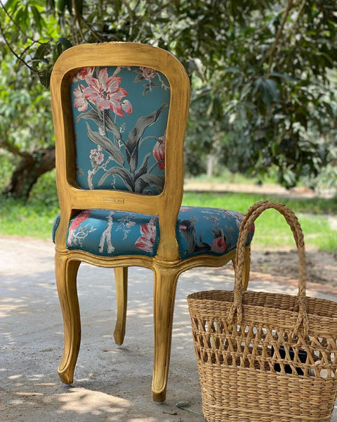 Chair iconised by Louis XV, small side chair without arms