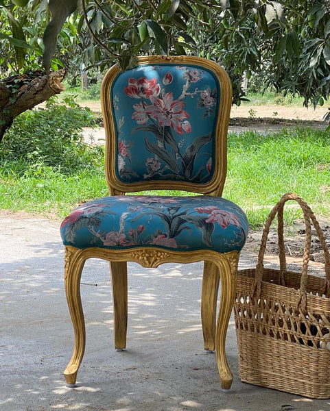 Chair iconised by Louis XV, small side chair without arms
