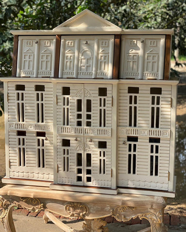 Miniature dollhouse inspired by an Italian villa