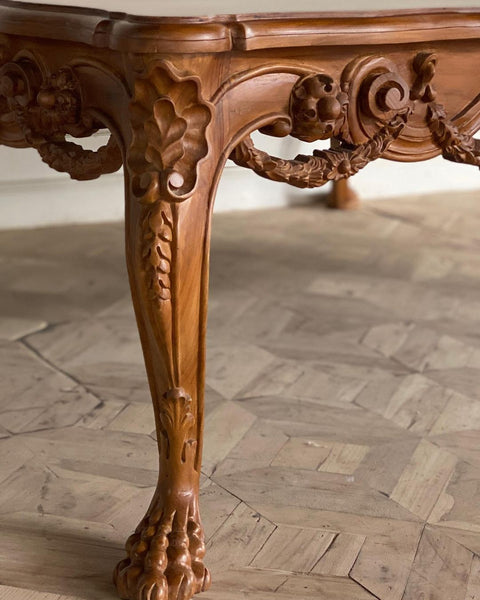 Centre table inspired by War Room