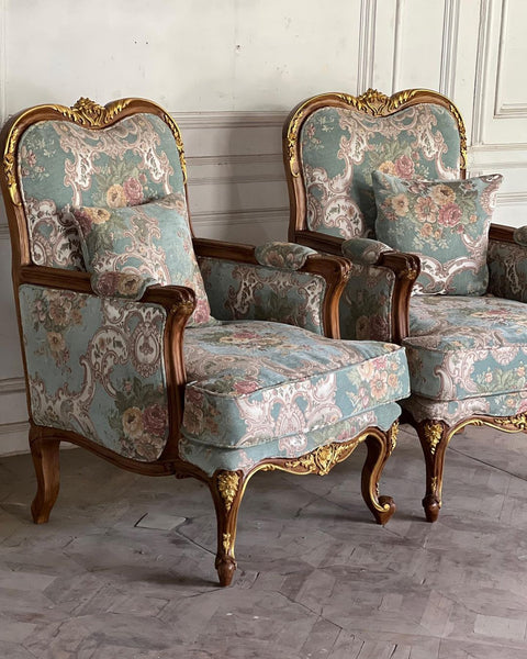 Louis XV armchairs with rococo details