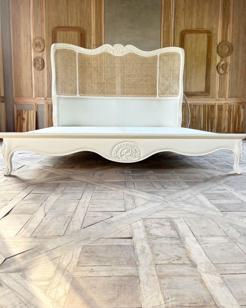 Louis XV bed with swirls