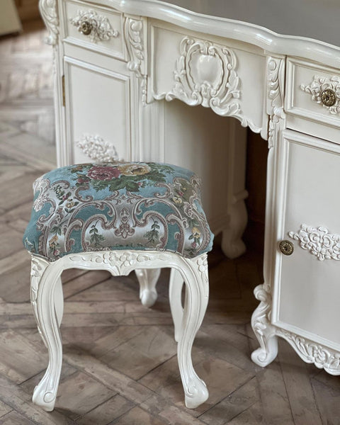 Rococo dressing table set