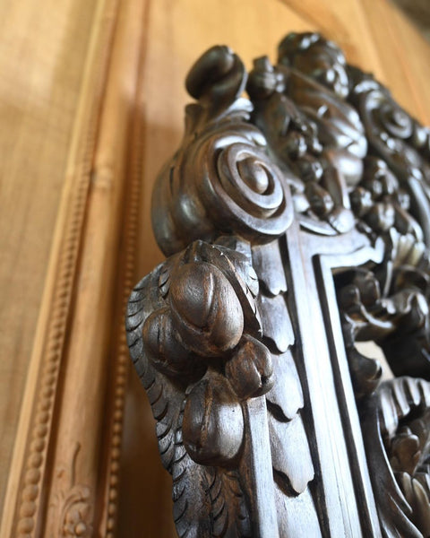 Renaissance revival style throne chair