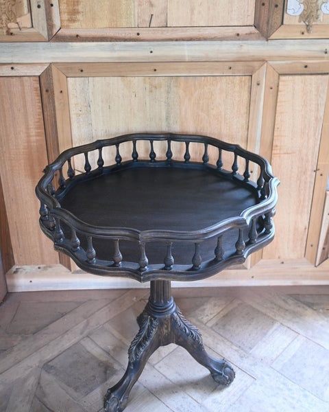 Regency-style wine table with gallery rails