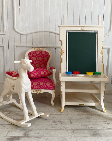 Classic Louis XV petit armchair for children
