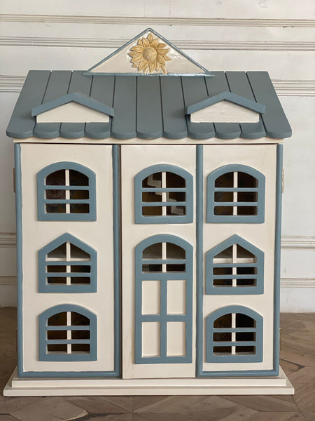 Townhouse dollhouse