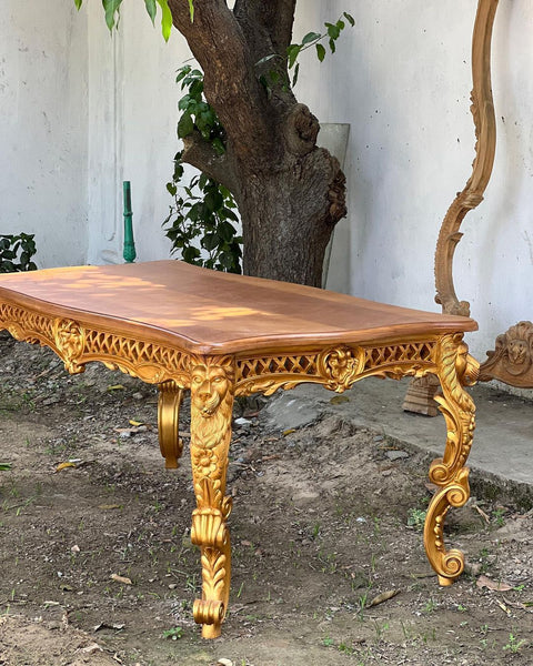 Baroque dining table with lion legs
