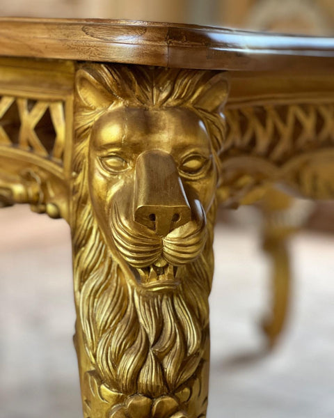 Baroque centre table with lion motifs