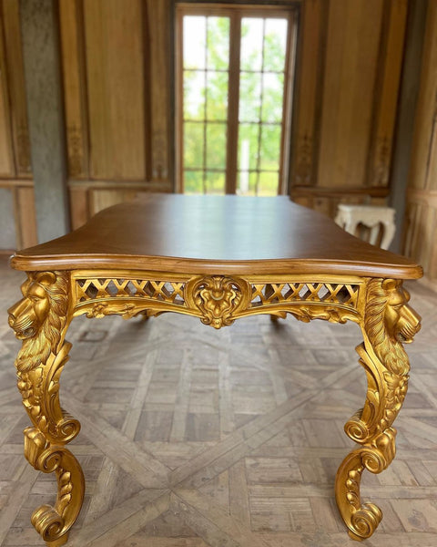 Baroque centre table with lion motifs