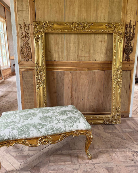 Louis XV bench in deep rococo