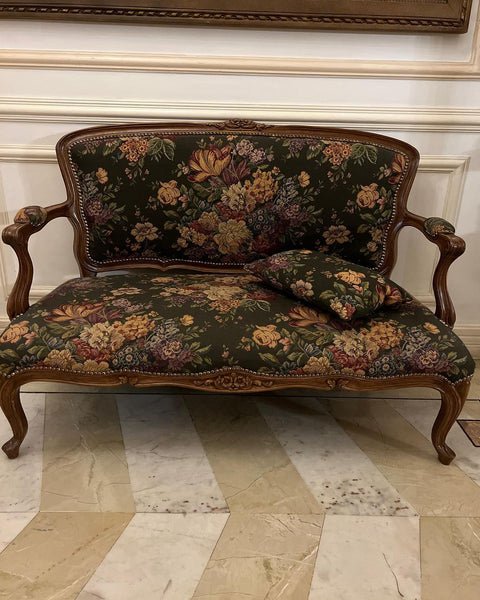 Classic Louis XV settee / sofa