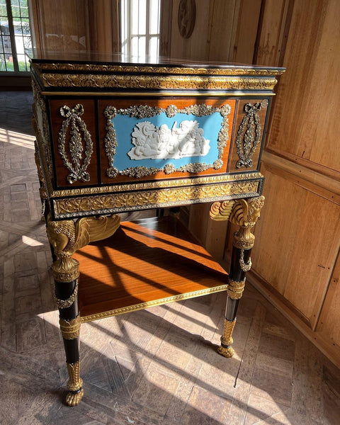Exceptional Louis XVI casket-on-stand