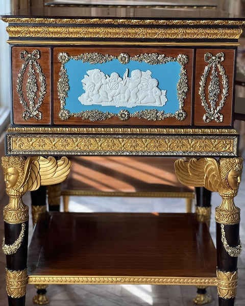 Exceptional Louis XVI casket-on-stand