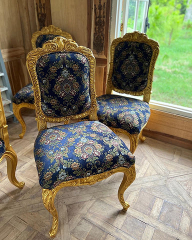 Fauteuil of deep rococo features / dining chair