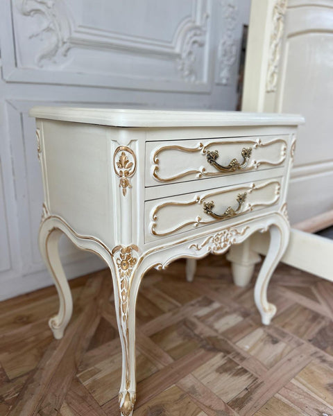 Louis XV side table with exuberant scrolls