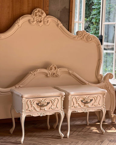 Nightstands / side tables of Louis XV grace