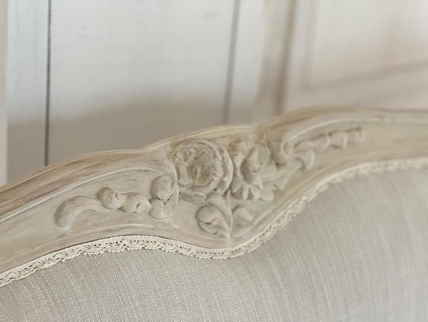 Louis XV bergère sofa of simple elegance