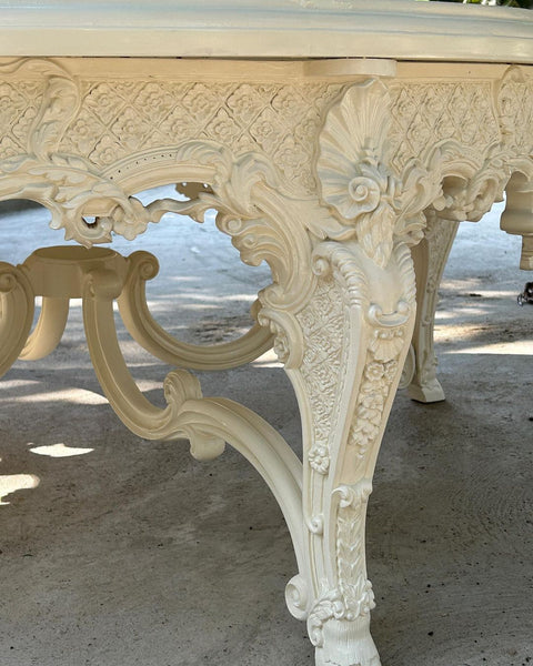 Centre table of Italian baroque features