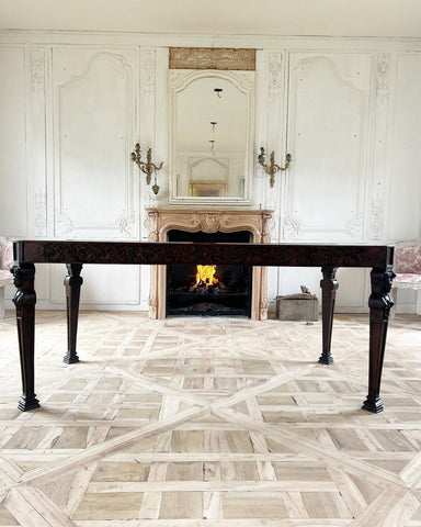 Dining table with caryatids