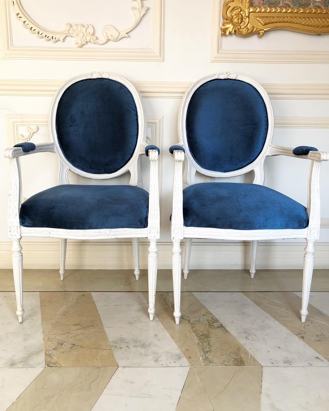 Chair iconised by Louis XVI, lofty armchair