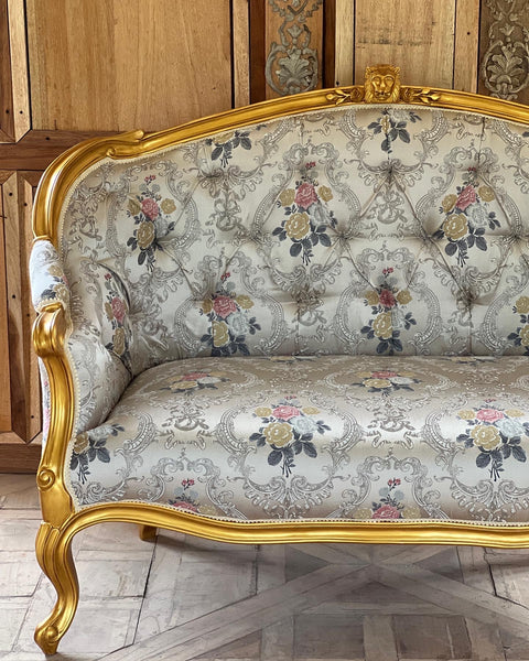 Louis XV sofa with lion sentinel