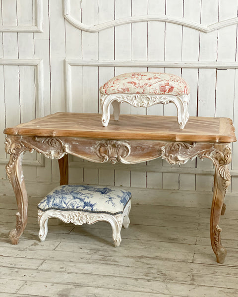 Petite Louis XV footstool