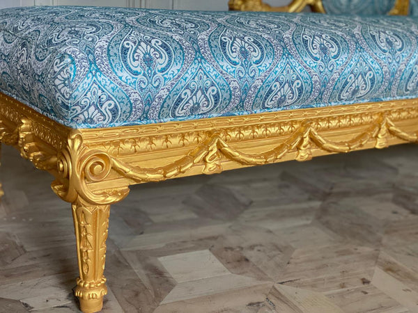 Chaise longue with stunning neoclassical details