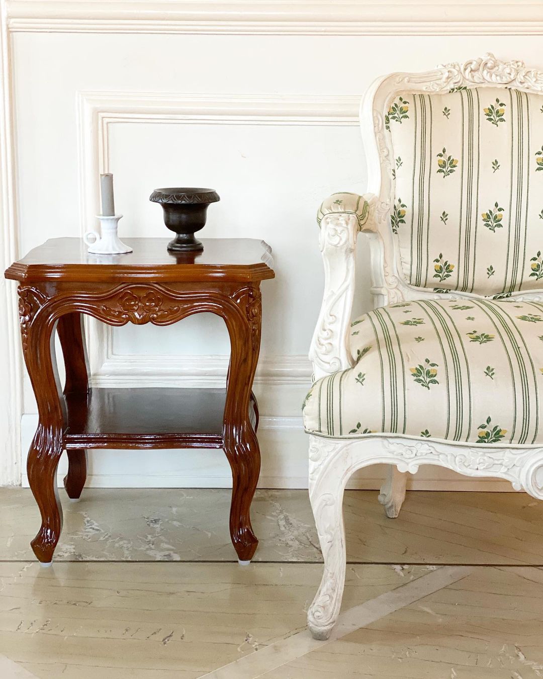 Simple Louis XV etagere side table