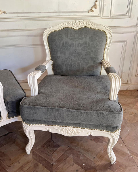 Louis XV fauteuil a la Reine