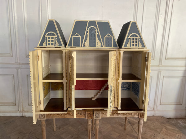 Miniature dollhouse inspired by the Château de Sceaux