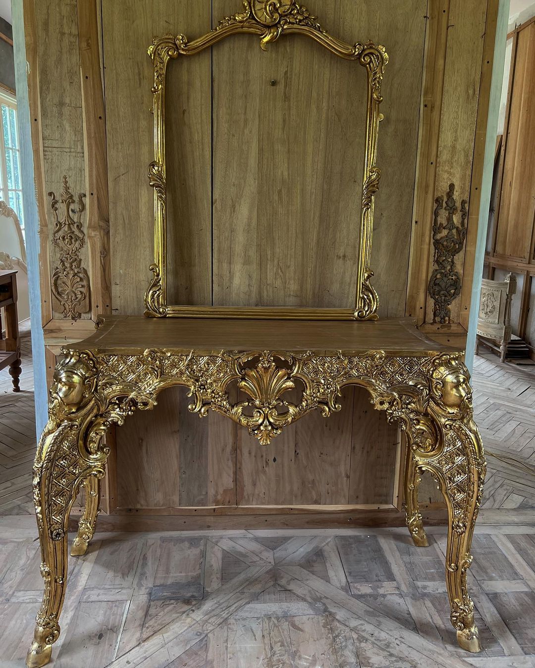 Palatial console inspired by 19th century chinoiserie