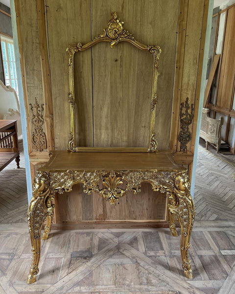 Palatial console inspired by 19th century chinoiserie