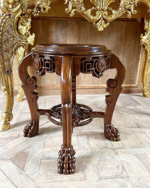 Petite wine stand in chinoiserie