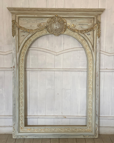 Elegant trumeau frame