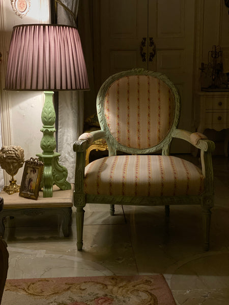 Louis XVI fauteuil