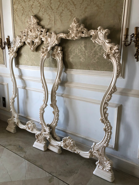 Frame inspired by Italian rococo baroque