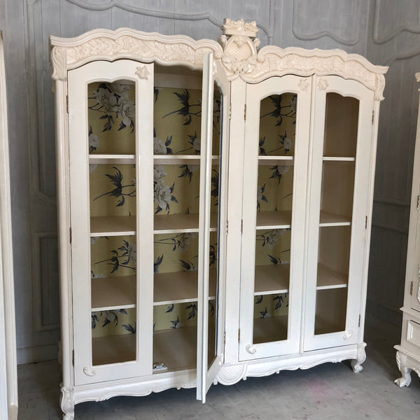 Armoire with a crown