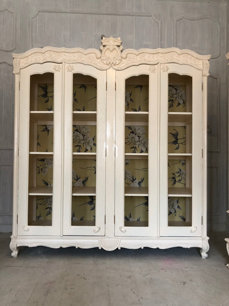 Armoire with a crown