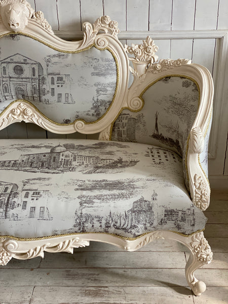 Louis XV sofa with lions and cornucopia