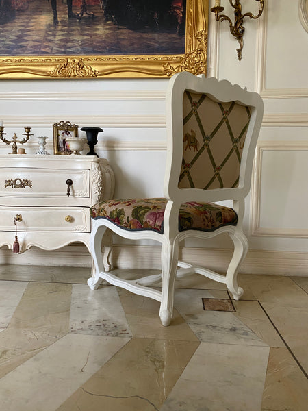 Classic Louis XV dining chair with rare sensibilities